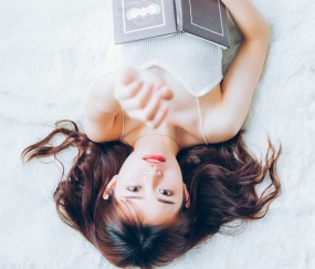 孕中期情绪波动大易哭，对胎儿的影响及应对策略